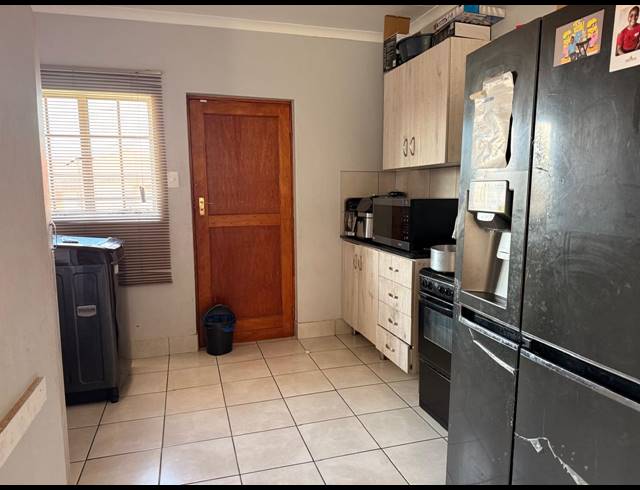 3 BEDROOM HOUSE FOR SALE IN WATERKLOOF EAST